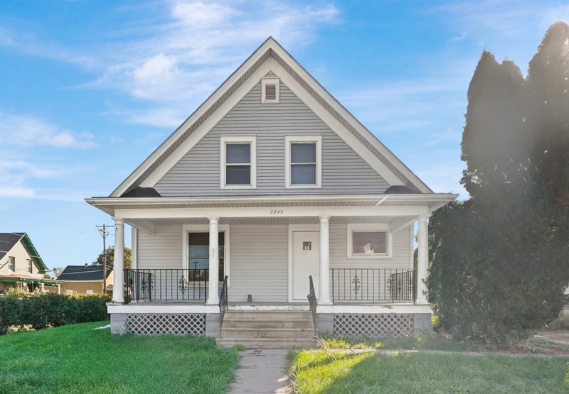 Foto principal - 2845 Starr St