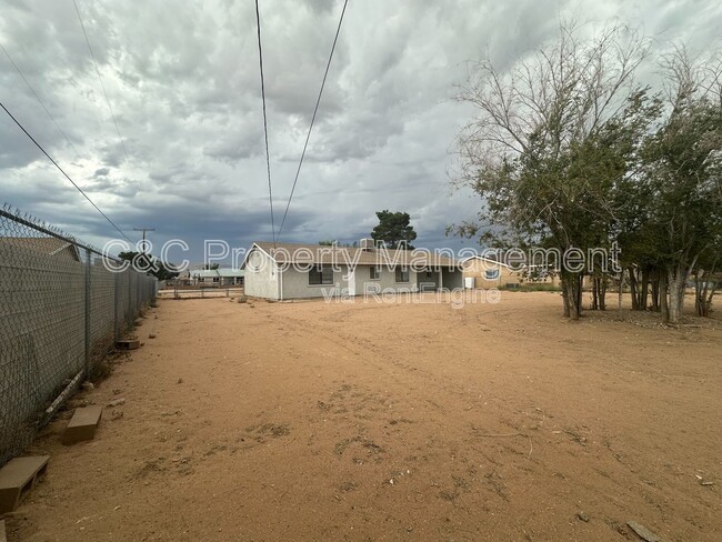 Foto del edificio - 22394 Lone Eagle Rd