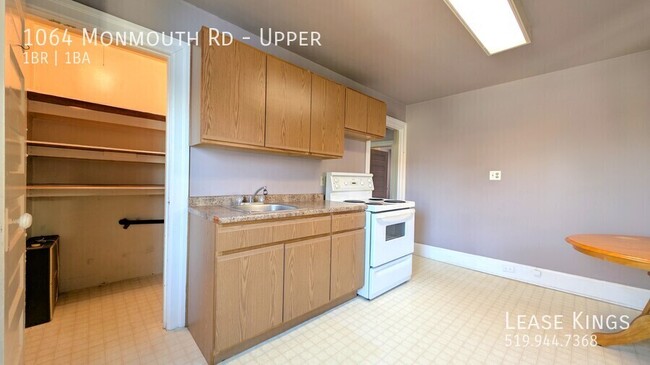 Building Photo - Spacious 1 Bed 1 Bathroom Upper in the Hea...