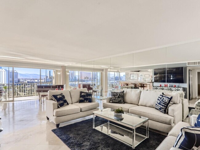 Foto del edificio - 3111 Bel Air Dr