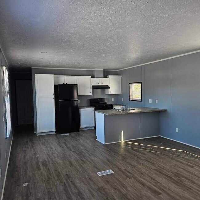 Foto del edificio - 2737 W Washington Center Rd