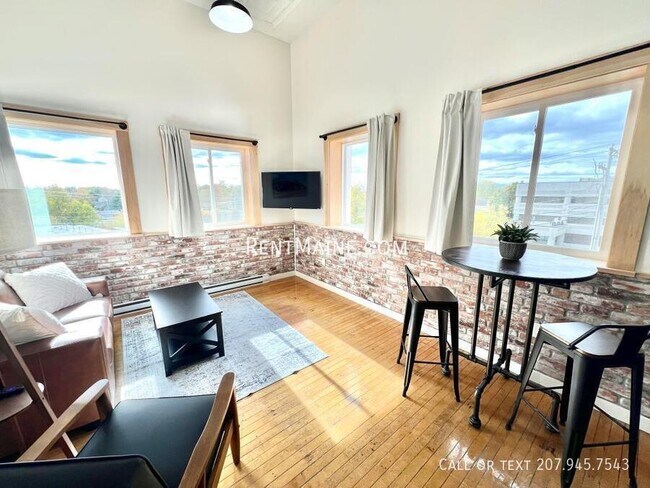 Foto del edificio - 113 N Lancey St