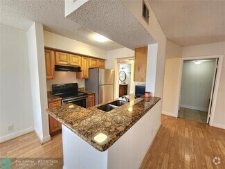 Building Photo - 5654 Rock Island Rd