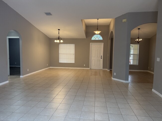 Building Photo - 4542 SW Savona Blvd