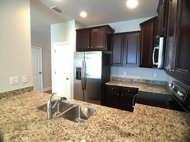 Foto del edificio - Navarre Lifestyle Living – Minutes to Beach & Base