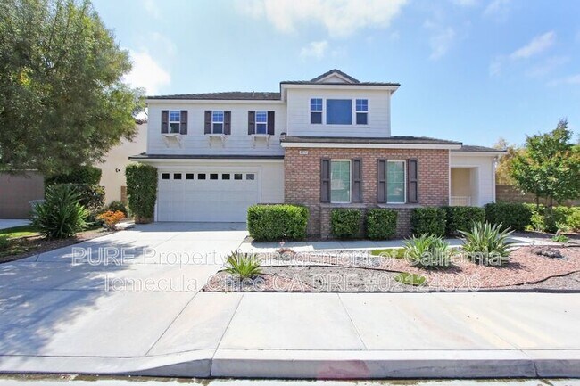 Building Photo - 32117 Live Oak Dr