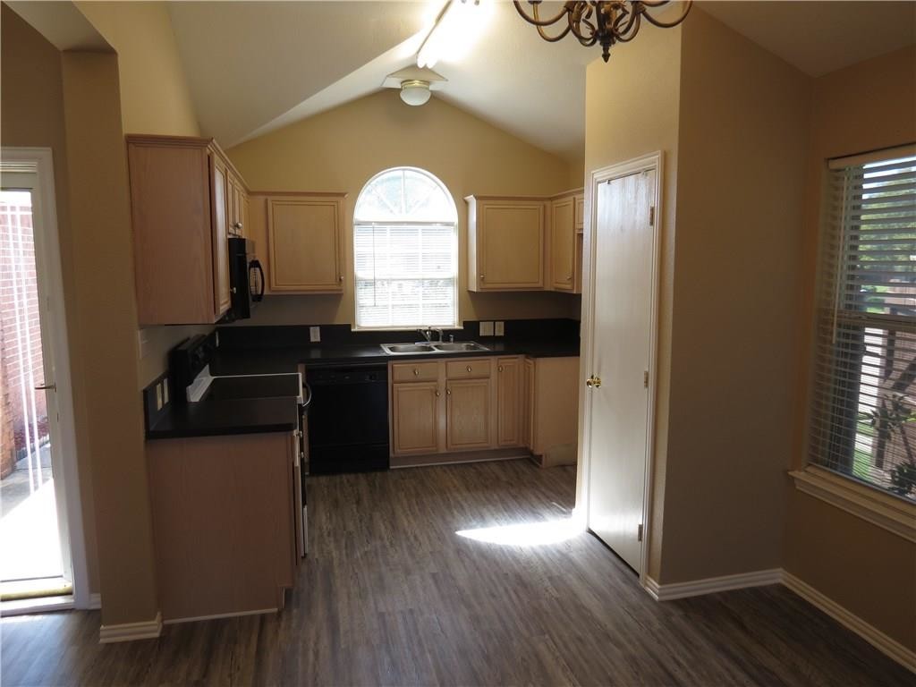 Primary Photo - 4613 Brookridge Ave