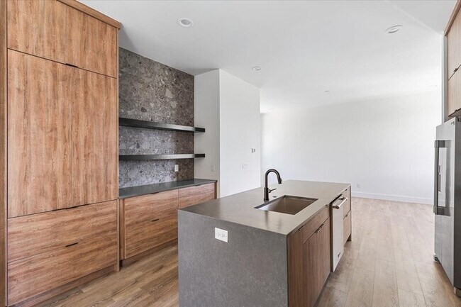 Foto del edificio - 827 Ramsey St