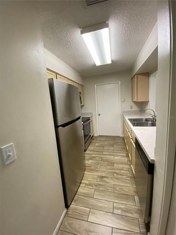 Foto del edificio - 1258 Franford Dr