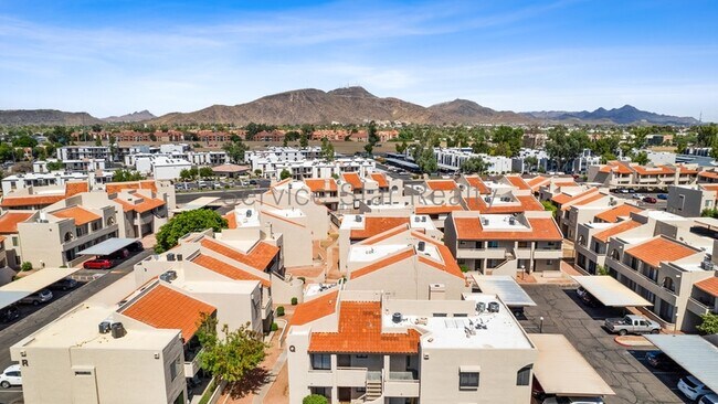 Foto del edificio - 11666 N 28th Dr