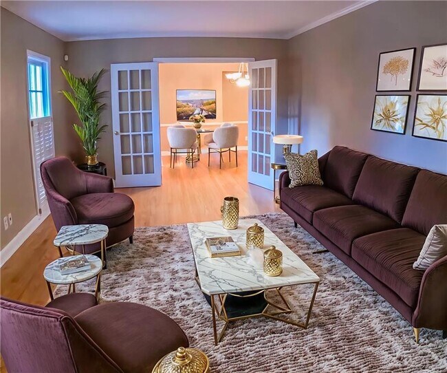 Foto del edificio - 998 Ferncliff Rd NE