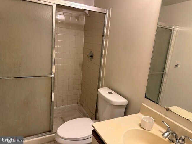 Foto del edificio - 14431 Gringsby Ct