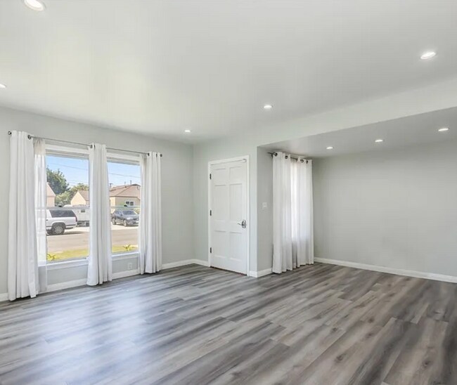 Foto del edificio - BEAUTIFUL 2 BEDROOM 2 BATH HOME