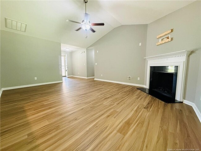 Building Photo - 152 Ladden Ln