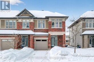 Building Photo - 529 Rowers Way