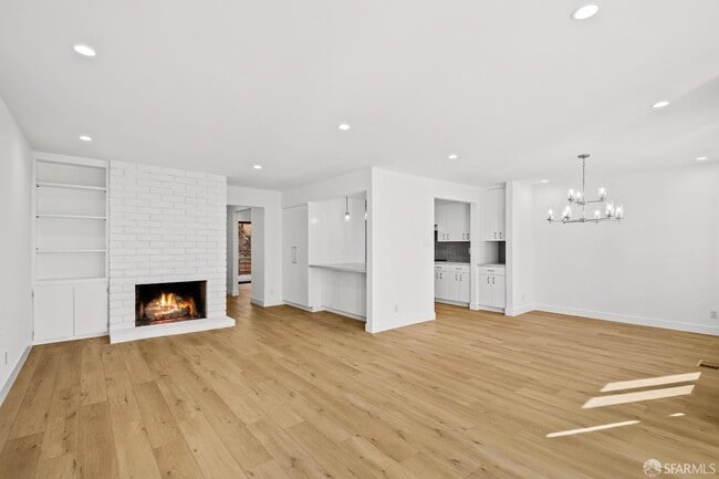 Building Photo - 132 Dorado Terrace