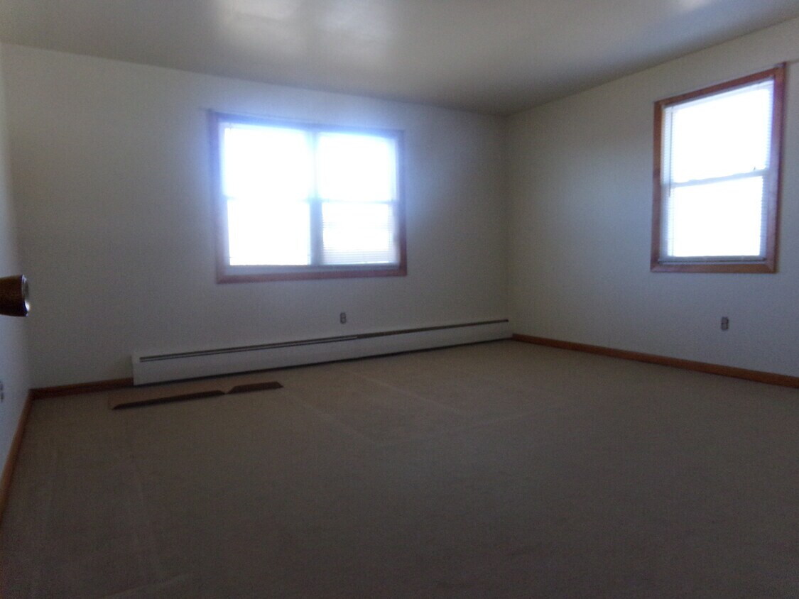 104 Legion Dr, Vernon, CT 06066 Apartments in Vernon, CT