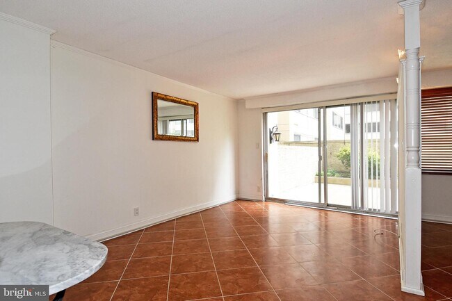 Building Photo - 5500 Friendship Blvd