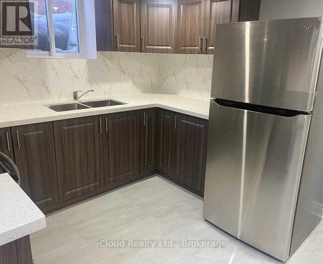 Building Photo - 3 Black Diamond Cres