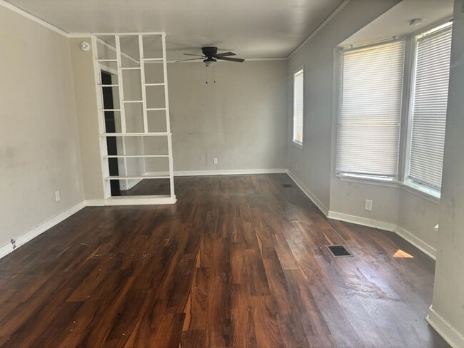 Building Photo - 5211 Robinson Rd