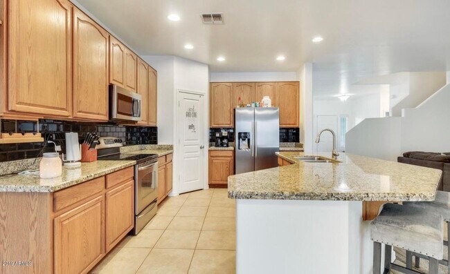 Foto del edificio - 16741 W Tether Trail