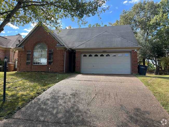 Building Photo - 3123 Woodland Crest Dr