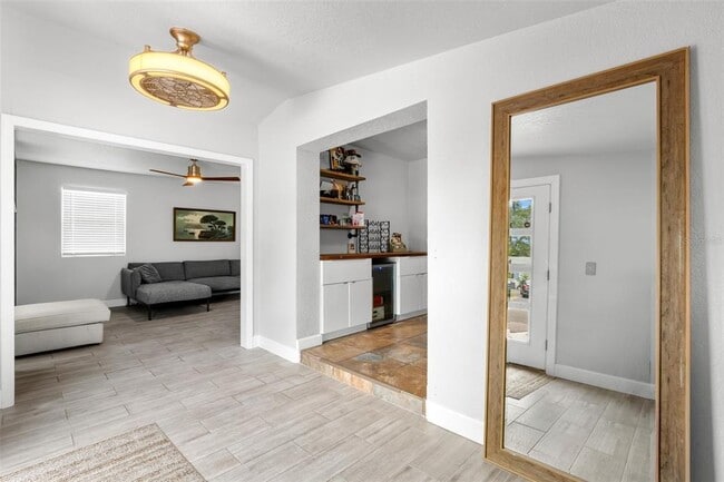 Building Photo - 10437 Cirimoya Ln