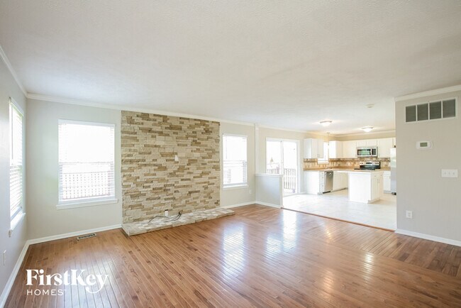 Building Photo - 640 Tanninger Dr