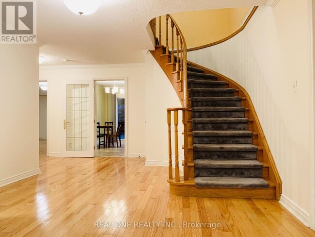 Photo du bâtiment - 1759 Sherwood Forrest Cir