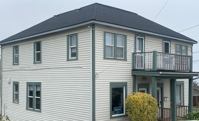 Building Photo - 2622 McCarver St