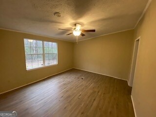 Foto del edificio - 1368 Dee Kennedy Rd