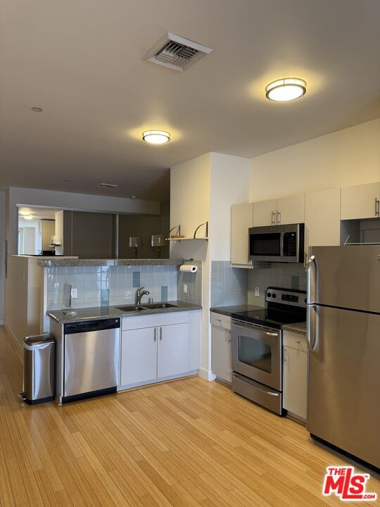Building Photo - 3810 Wilshire Blvd