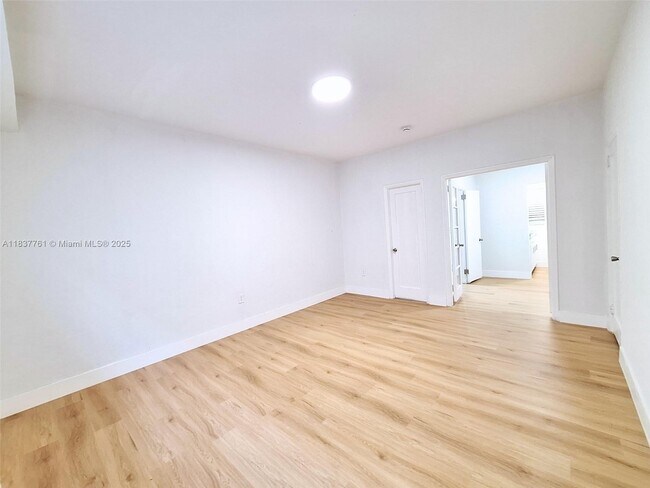 Foto del edificio - 1521 Jefferson Ave