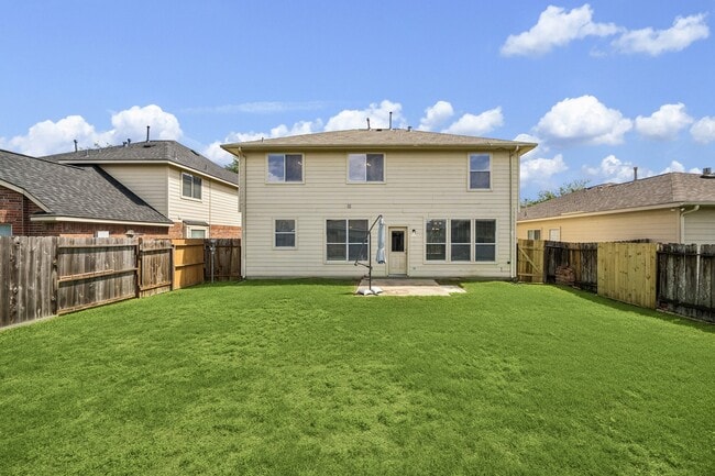 Foto del edificio - 25211 Hazel Ranch Dr