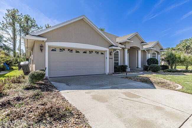 Foto del edificio - 2465 Pinehurst Ln