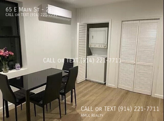 Foto del edificio - 65 E Main St