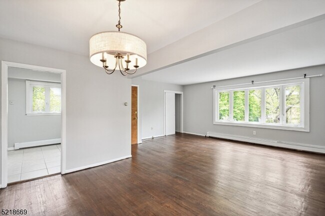 Building Photo - 83 4th St