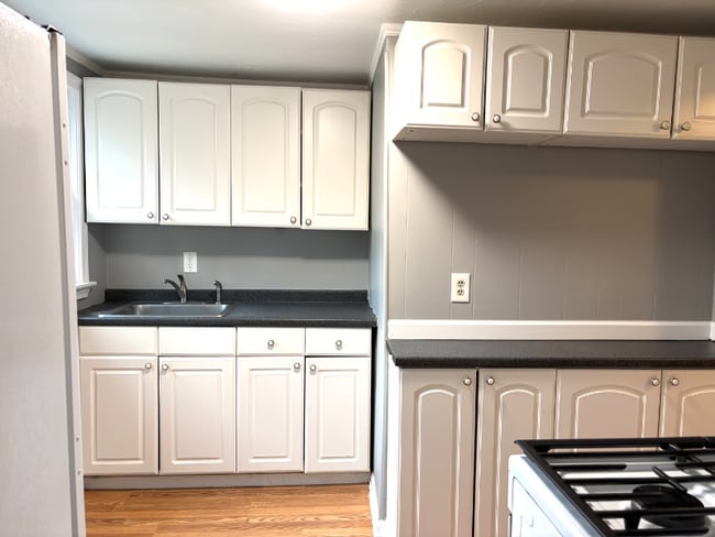 Photo - 337 Village St Townhome