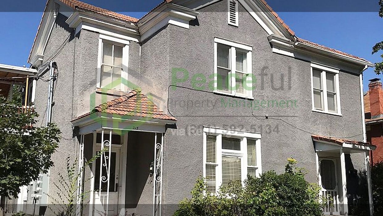 Photo - 215 D Street East