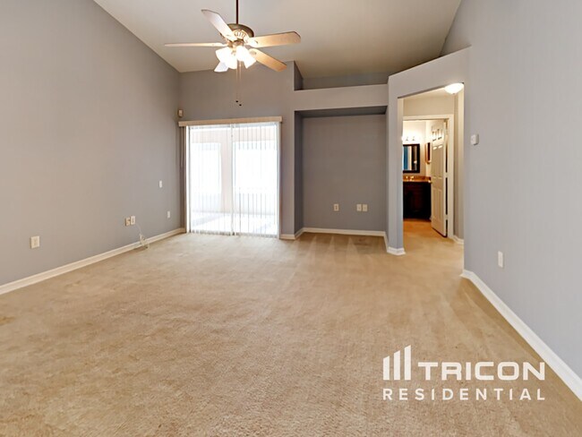 Foto del edificio - 900 Hunter Ln