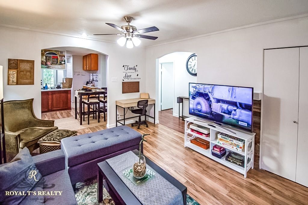 Foto principal - 707 Sprucewood Ln