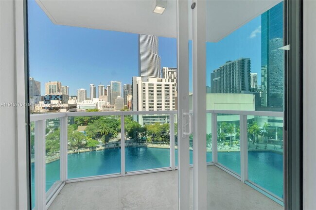 Foto del edificio - 31 SE 5th St