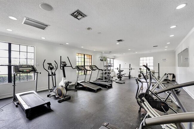 Building Photo - 5761 Riverside Dr