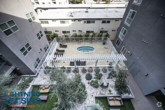 Building Photo - 11927 Kling St