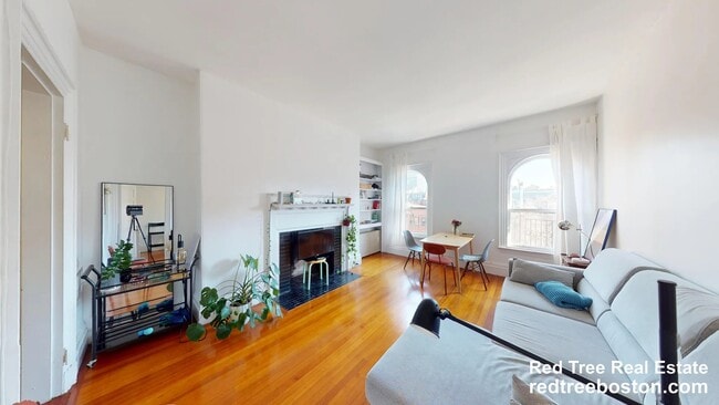 Photo - 470 Beacon St Apartment