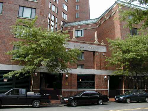 Alternate view, Entrance. - River Court