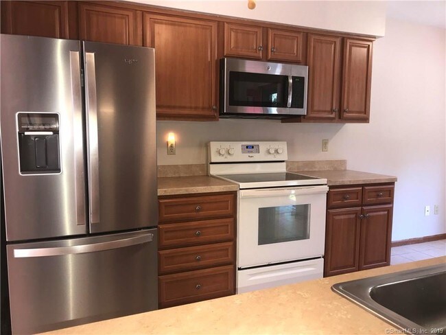 homes for rent in enfield ct