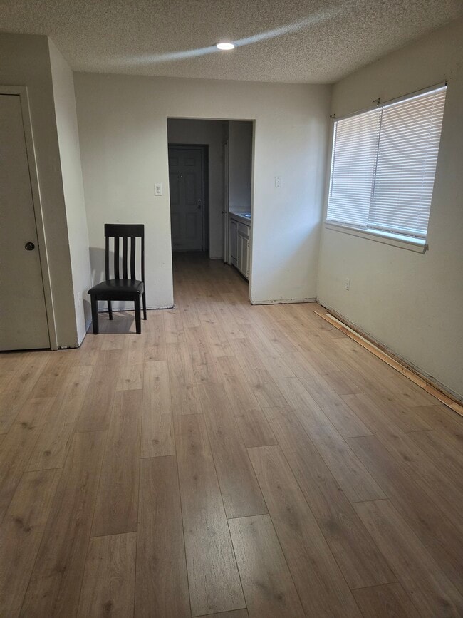 Building Photo - 1703 Windsong Ln
