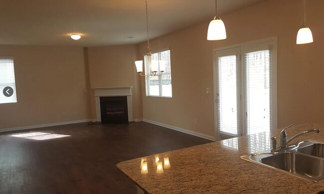 Building Photo - 79 Meadowlark Way