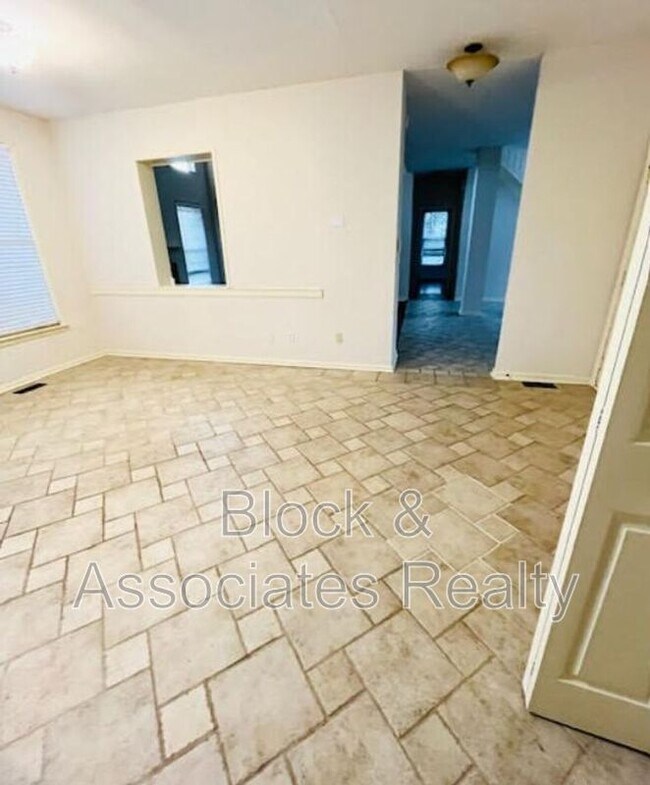 Building Photo - 110 Palmer Meadow Ct